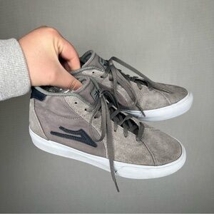 LAKAI |‎ Men's Gray and Navy High-Top Sneakers 6 Skater Skateboard